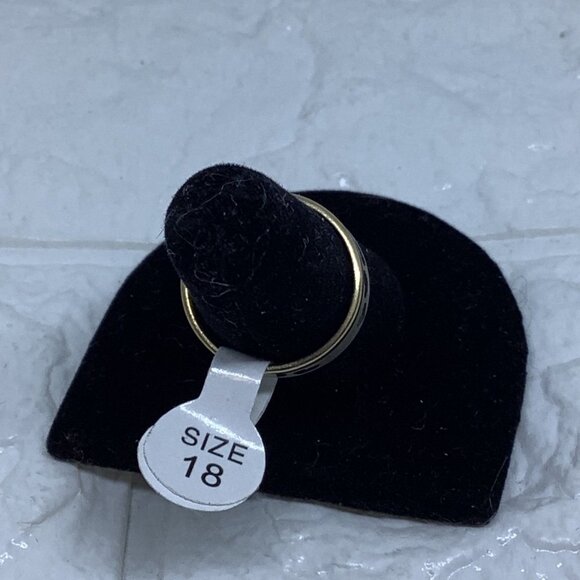 Triple Heart Unisex Ring Band Gold Tone Size 8 - Picture 7 of 9